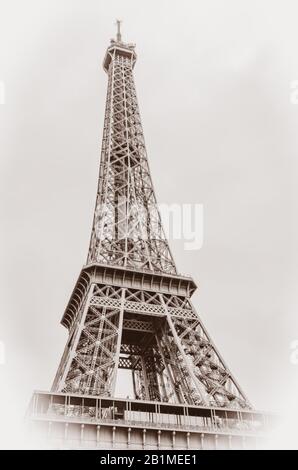 Foto d'epoca della Torre Eiffel. Foto Stock