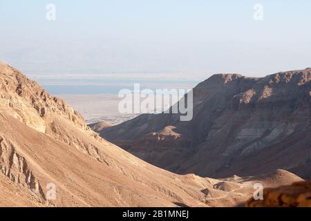 Israele attrazione per i turisti - deserti pietra ned mare morto Foto Stock