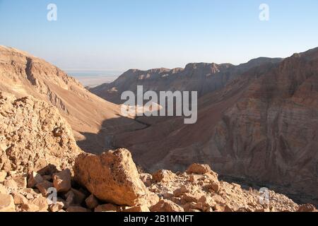 Israele attrazione per i turisti - deserti pietra ned mare morto Foto Stock