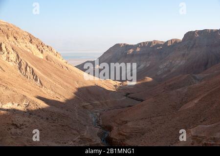 Israele attrazione per i turisti - deserti pietra ned mare morto Foto Stock