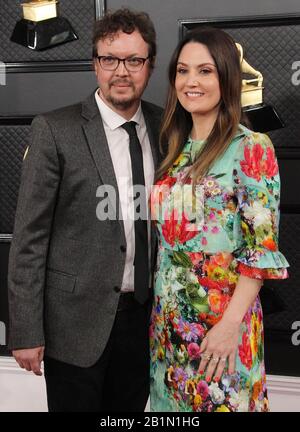 62nd Annual GRAMMY Awards Arrivi 2020 tenuti presso lo Staples Center di Los Angeles, California. Con: Natalie Hemby, Mike Wrucke Dove: Los Angeles, California, Stati Uniti Quando: 26 Jan 2020 Credit: Adriana M. Barraza/Wenn Foto Stock