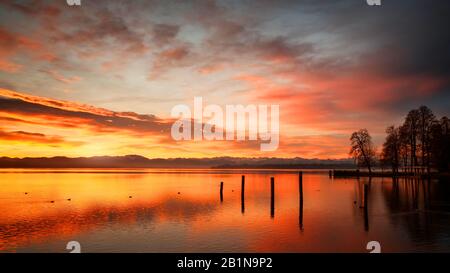 Lago Starnberg al tramonto, Germania, Baviera, tutzing Foto Stock