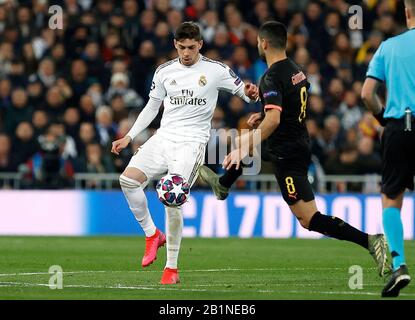 Fede Valverde del Real Madrid CF in azione durante la partita della UEFA Champions League, turno di 16 prime gambe tra il Real Madrid e Manchester City allo stadio Santiago Bernabeu.(Punteggio finale: Real Madrid 1-2 Manchester City) Foto Stock