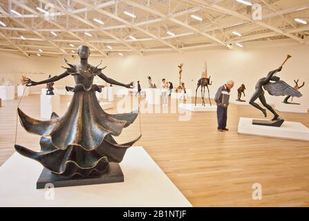 Statue Salvador Dalí Nel Museo Soumaya, Polanco, Città Del Messico, Messico Foto Stock