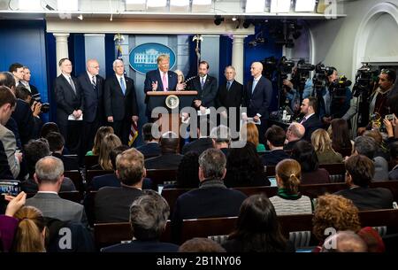 Washington, Stati Uniti. 26th Feb, 2020. 26 febbraio 2020 - Arlington, VA, Stati Uniti: Il presidente Donald Trump parla a una conferenza stampa sul Coronavirus. (Foto Di Michael Brochstein/Sipa Usa) Credit: Sipa Usa/Alamy Live News Foto Stock