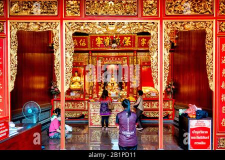 Tempio Wat Mangkon Kamalawat A Chinatown, Bangkok, Thailandia Foto Stock