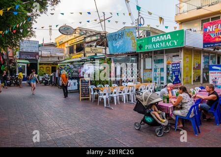 Soi Rambuttri, Banglamphu, Bangkok, Tailandia Foto Stock