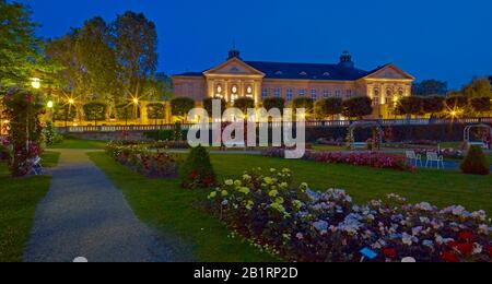 Giardino di rose a Regentenbau a Bad Kissingen, Bassa Franconia, Baviera, Germania, Foto Stock