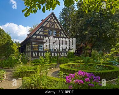 Museo all'aperto delle case coloniche della Turingia a Rudolstadt, nel distretto di Saalfeld-Rudolstadt, Turingia, Germania, Foto Stock