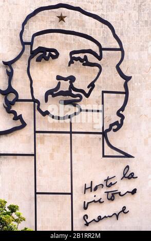 Foto di che Guevara presso il Ministero degli interni, Plaza de la Revolucion, l'Avana, Cuba, Caraibi, Foto Stock