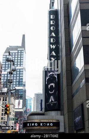 New York City, USA - 3 agosto 2018: Annuncio di King Kong Alive a Broadway Theatre, Manhattan, New York City, USA Foto Stock