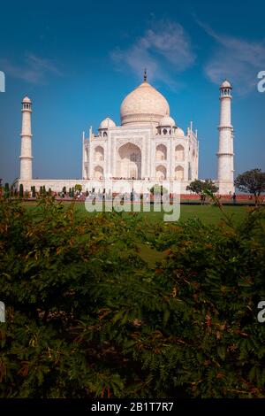 Taj Mahal monumento a Agra, India. Foto Stock