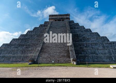 Incredibile Vista Di Chichen Itza Rovine Maya Yucatan Messico Foto Stock