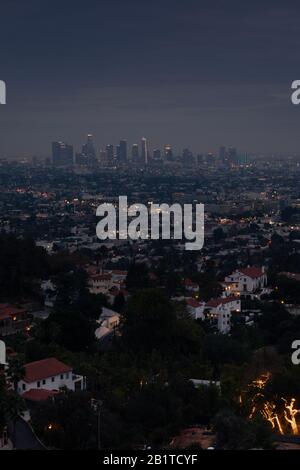 Vista del centro di Los Angeles dall'osservatorio Griffith, California, Stati Uniti. Foto Stock