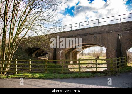 East West Rail / Verney Junction: Villaggio Storico Nel Buckinghamshire. Sito della nuova linea ferroviaria che collega Oxford e Cambridge. 27/02/20 / REGNO UNITO Foto Stock