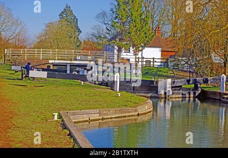 Kintbury; Berkshire, Lock su Kennet e Avon Canal, Foto Stock