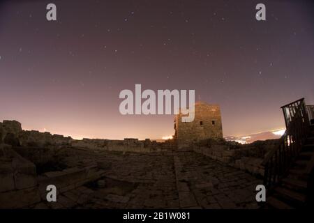 Rovine sul monte santo Gerizim di Samaritani in Israele territorio Foto Stock