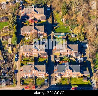 Fotografia aerea, alloggio Am Ruhrort, case a schiera, casa di lavoro, case in collisione con giardini di fronte, Dahlhausen, Bochum, Ruhr A. Foto Stock