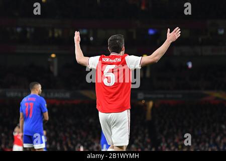 Londra, INGHILTERRA - FEBBRAIO 27TH Sokratis Papastathopoulos dell'Arsenal durante la partita della UEFA Europa League tra l'Arsenal e Olympiacos F.C. all'Emirates Stadium, Londra il giovedì 27th febbraio 2020. (Credit: Ivan Yordanov | Mi News)Editorial Use Only Credit: Mi News & Sport /Alamy Live News Foto Stock