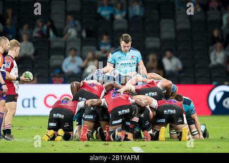 Sydney, Australia. 28th Feb, 2020. Jack Dempsey of Waratahs controlla la mischia durante la Super Rugby Match tra NSW Waratahs e gli Emirati Lions al Bankwest Stadium di Sydney, Australia, il 28 febbraio 2020. Foto Di Peter Dovgan. Solo uso editoriale, licenza richiesta per uso commerciale. Nessun utilizzo nelle scommesse, nei giochi o nelle singole pubblicazioni di club/campionato/giocatore. Credit: Uk Sports Pics Ltd/Alamy Live News Foto Stock