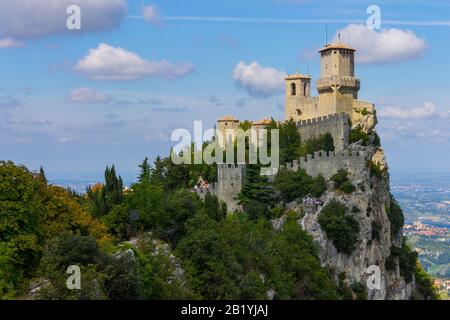 L'Italia, Emilia Romagna, San Marino, La Rocca - Torre Guaita - Prima torre Foto Stock