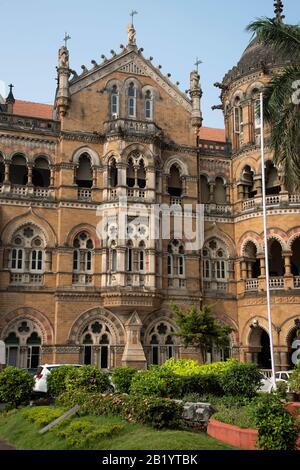 Bellissimo vecchio edificio di Muncipal Corporation di Mumbai, Maharashtra, India Foto Stock