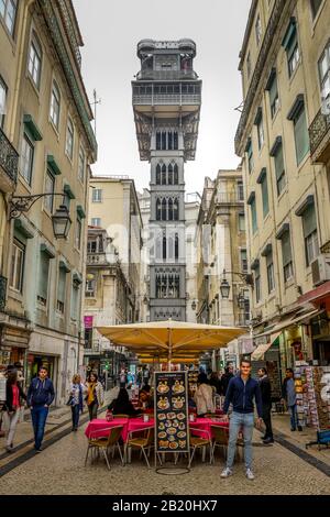 Aufzug ´Elevador De Santa Justa´, Rua Do Ouro, Lissabon, Portogallo Foto Stock