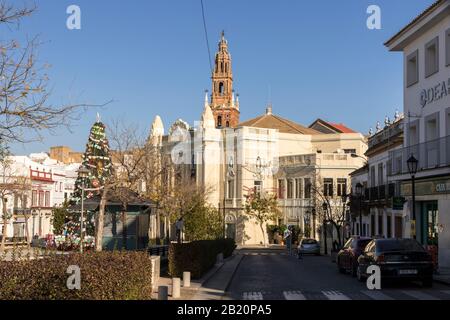 Carmona, Spagna. La Iglesia de San Pedro (Chiesa di San Pietro), in questa città in Andalusia, in provincia di Siviglia Foto Stock