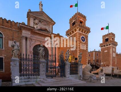 Portale d'ingresso e porta Ingresso all'acqua dell'Arsenale, Rinascimento, Venezia, Veneto, Italia Foto Stock