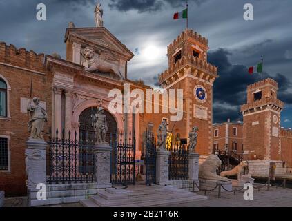 Portale d'ingresso e porta Ingresso all'acqua dell'Arsenale, Rinascimento, Venezia, Veneto, Italia Foto Stock