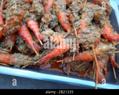 Il pesce è uno degli alimenti più sani e deliziosi che puoi preparare per te. Queste grandi foto di barbecue di pesce vi ricorderanno il gusto. Foto Stock