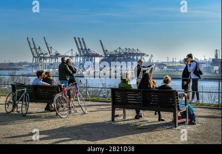 Altonaer Aussichtsplattform Balkon, Altona Amburgo, Deutschland Foto Stock