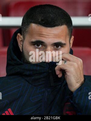 Londra, Regno Unito. 27th Feb, 2020. Sead Kolašinac dell'Arsenal pre-partita durante la 2nd tappa della UEFA Europa League tra l'Arsenal e l'Olympiacos all'Emirates Stadium, Londra, Inghilterra, il 27 febbraio 2020. Foto Di Andy Rowland. Credito: Prime Media Images/Alamy Live News Foto Stock