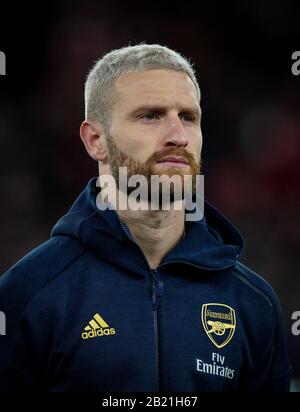 Londra, Regno Unito. 27th Feb, 2020. Shkodran Mustafi dell'Arsenal pre-partita durante la 2nd tappa della UEFA Europa League tra l'Arsenal e Olympiacos all'Emirates Stadium, Londra, Inghilterra, il 27 febbraio 2020. Foto Di Andy Rowland. Credito: Prime Media Images/Alamy Live News Foto Stock