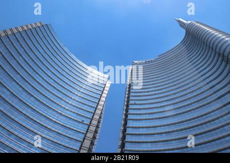 Unicredit Tower In Piazza Gae Aulenti. Quartiere Porta Nuova. Milano, ITALIA - 2 giugno 2019. Foto Stock