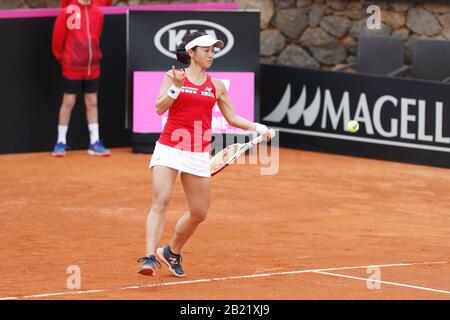 Cartagena, Spagna. 7th Feb, 2020. Misaki Doi (JPN) Tennis : Misaki Doi of Japan durante i singoli 2nd match contro Carla Suarez di Spagna sulla ITF Fed Cup di BNP Paribas Qualificatori per finale al Centro de Tenis la Manga Club di Cartagena, Spagna . Credito: Mutsu Kawamori/Aflo/Alamy Live News Foto Stock