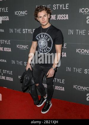 Joe Garratt frequenta il Jacqueline Josa x nel Launch Party Di Tape a Londra. Foto Stock