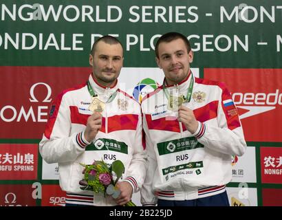 Montreal, Quebec, Canada. 28th Feb, 2020. Gli Aleksandr Bondar e Viktor Minibaev della Russia detengono le loro medaglie d'oro dopo aver vinto la finale di 10 metri della piattaforma sincronica maschile alla FINA Diving World Series di Montreal. Credito: Patrice Lapointe/Zuma Wire/Alamy Live News Foto Stock