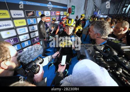 Nove, Belgio. 29th Feb, 2020. Nove, 29-02-2020, ciclismo, omloop het nieuwsblad, Mike Teunissen, prima dell'inizio di Omloop Het Nieuwsblad Credit: Pro Shots/Alamy Live News Foto Stock