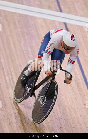 Berlino, Germania. 29th Feb, 2020. Jack Carlin della Gran Bretagna che gareggia nell'inseguimento individuale maschile in qualifica durante il 4° giorno dei Campionati mondiali di ciclismo UCI, al Veledrom, Berlino Germania. 29 Febbraio 2020 (Foto Di Mitchell Gunn/Espa-Images) Credito: Agenzia Fotografica Europea Per Lo Sport/Alamy Live News Foto Stock