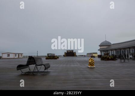 Hastings, East Sussex, Regno Unito. 29th febbraio 2020. Meteo UK: Hastings. Oggi, il 29 febbraio è una data che di solito si verifica ogni quattro anni. Credito: Marcin Nowak/Alamy Live News Foto Stock