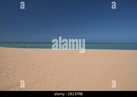 Caraibi incontra il deserto a Taroa Beach, Punta Gallinas, punta settentrionale del Sud America, Guajira penisola, Colombia Foto Stock