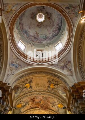 Cupola interna della Chiesa di Sant'Anna, Cracovia Foto Stock