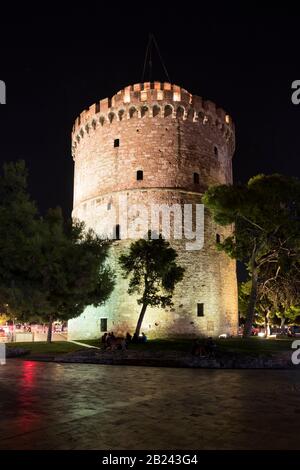 Torre bianca nella città di Salonicco, in Grecia. La torre divenne una prigione durante il periodo del dominio ottomano. Foto Stock