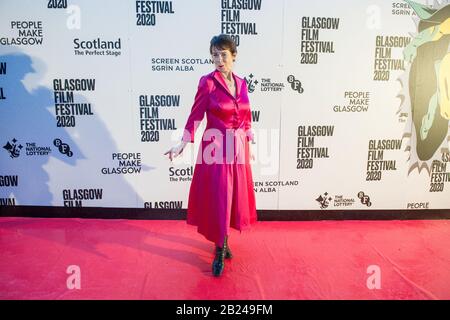 Glasgow, Regno Unito. 29th Feb, 2020. Nella foto; Celia Imrie World Premiere of ‘Love Sarah' `al Glasgow Film Festival 2020 su thee red carpet al di fuori del Glasgow Film Theatre. Credito: Colin Fisher/Alamy Live News Foto Stock