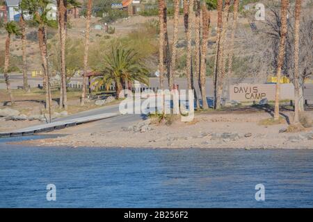 Davis Camp Boat Ramp Sul Fiume Colorado A Bullhead, Mohave County, Arizona Usa Foto Stock