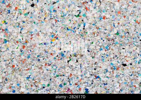 Riciclaggio plastica: Piastra realizzata con rifiuti di plastica riciclata Foto Stock