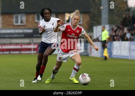 Leonie Maier di Arsenal e Rinsola Babajide di Liverpool durante l'Arsenal Donne vs Liverpool donne, Barclaycard FA DONNA Super League Calcio a Prato Foto Stock