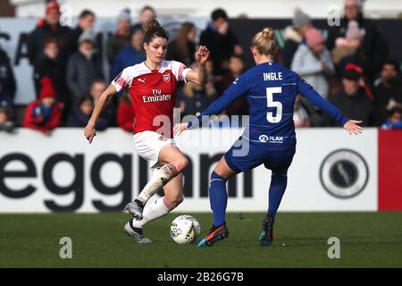 Dominique Bloodworth of Arsenal durante l'Arsenal Women vs Chelsea Women, fa Women's Super League Football al Meadow Park il 13th gennaio 2019 Foto Stock