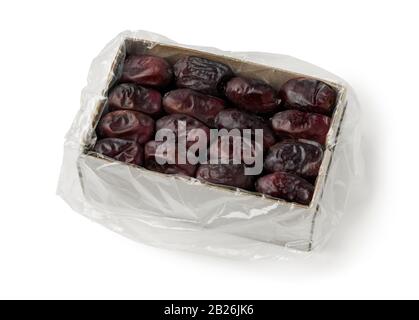 Scatola piena di Mazafati Iraniani date isolato su sfondo bianco Foto Stock